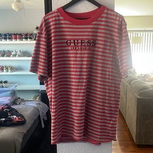 Guess T shirt